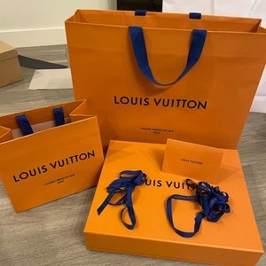 Louis Vuitton shirt box